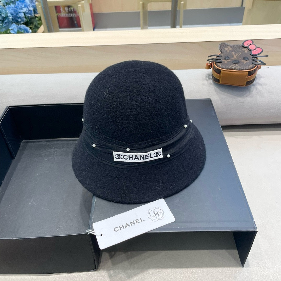CHANEL BUCKET HAT IN BLACK WOOL BLEND 426247