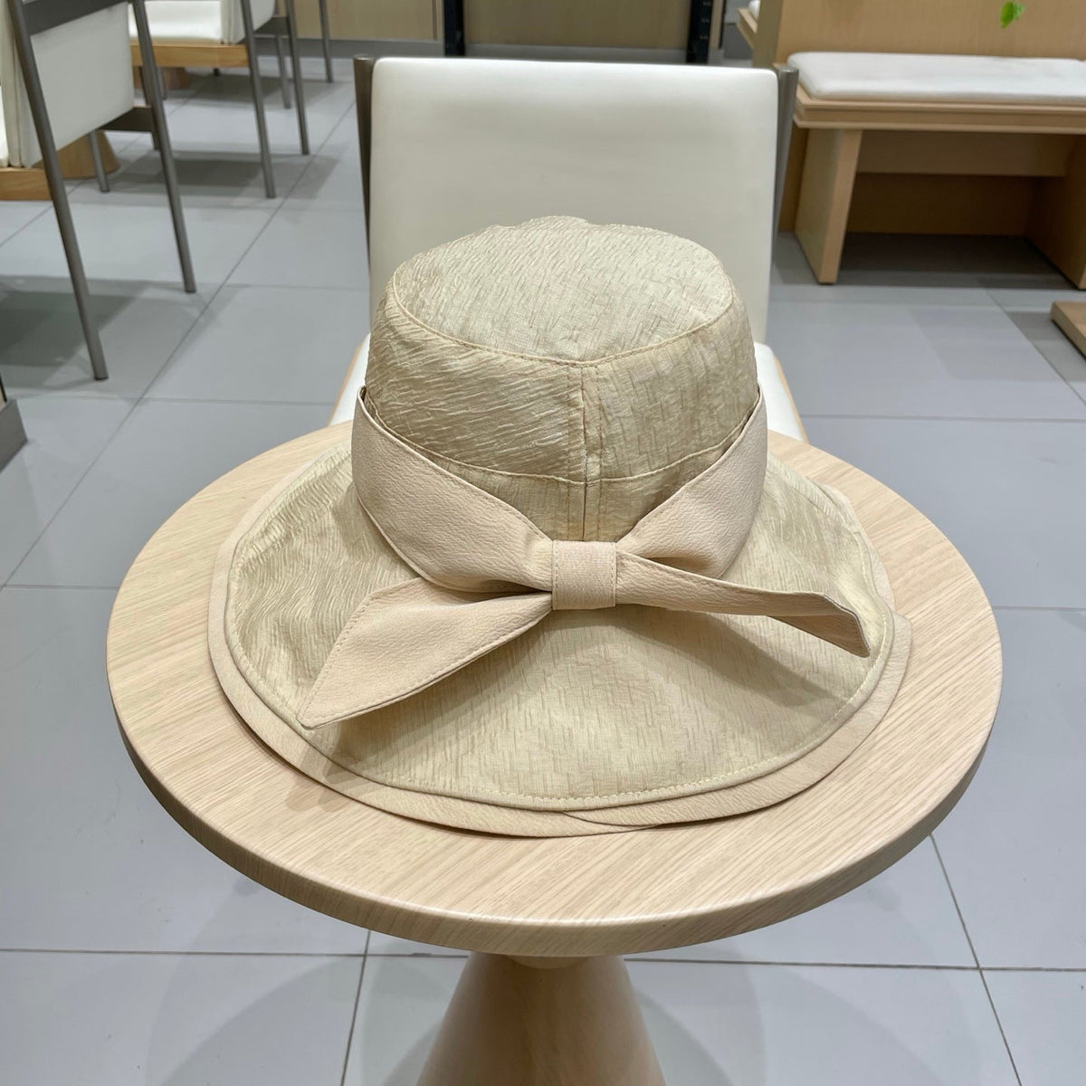 CELINE BUCKET HAT MODEL 650698 IN BEIGE FABRIC