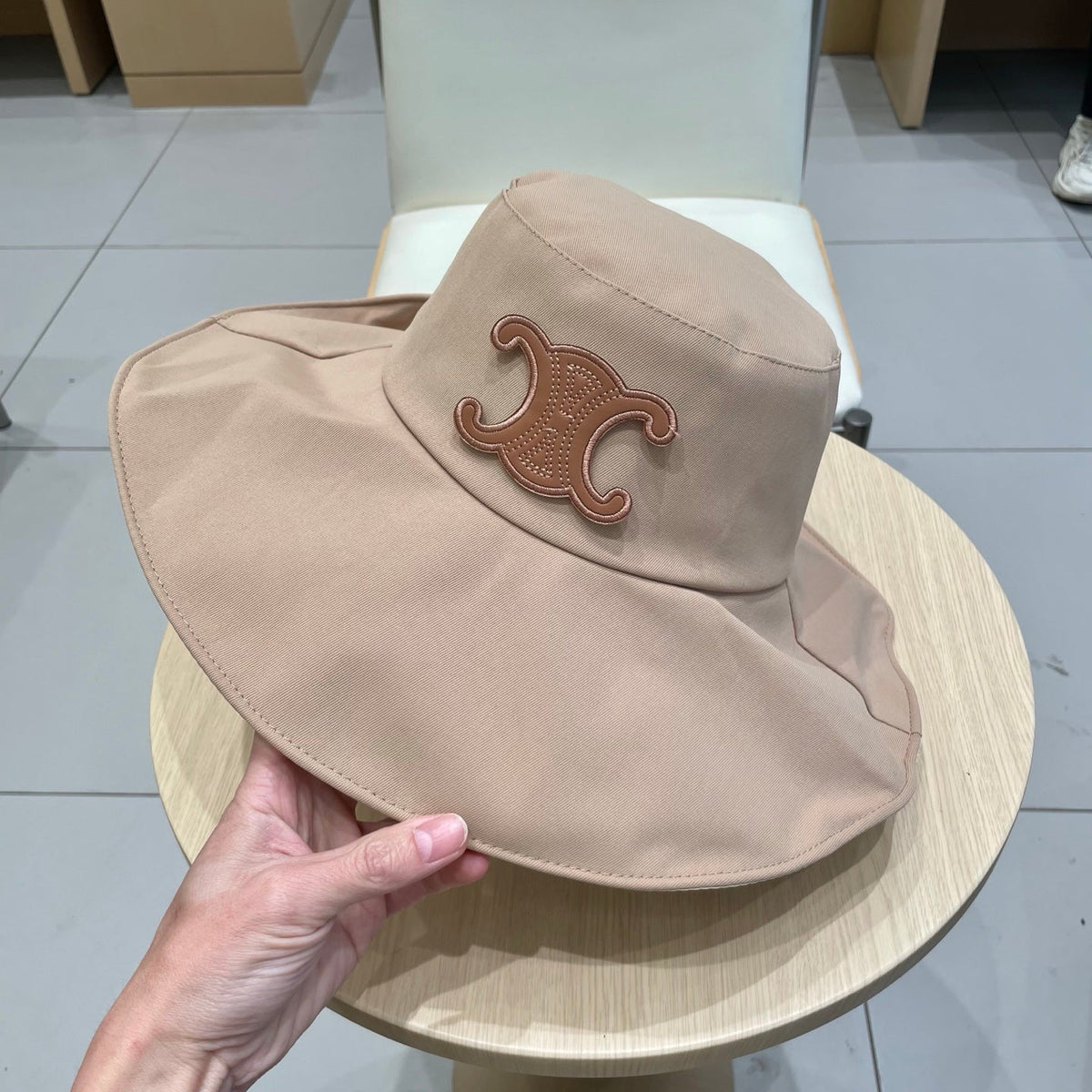 CELINE 25S BUCKET HAT 735012 IN BEIGE